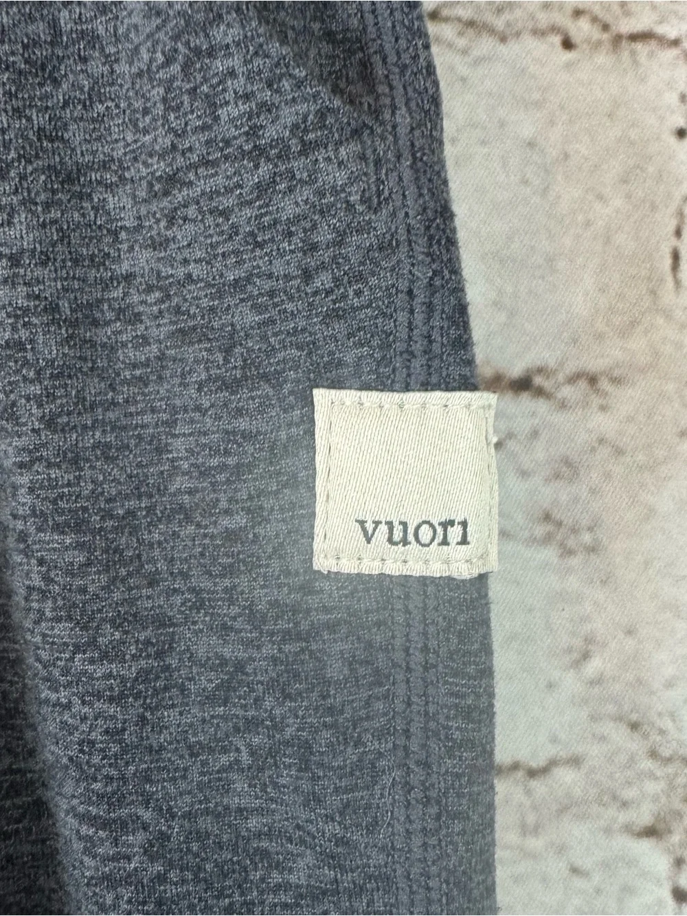 Vuori Women's Small Performance Jogger Charcoal Heather Slim Relaxed Pockets S